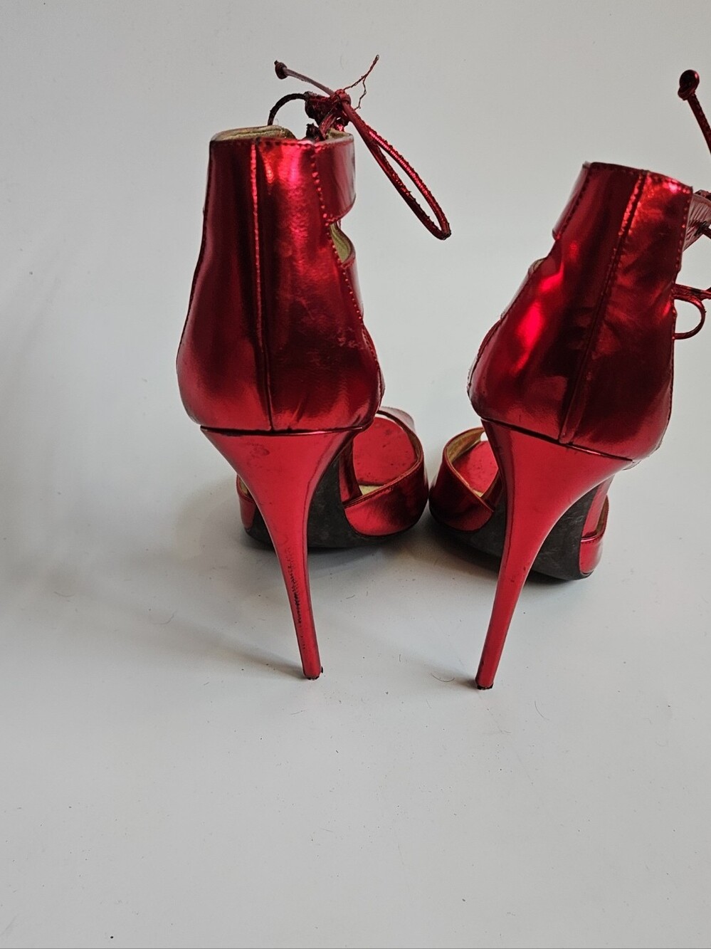 Tom Ford Vintage Red Shiny Metallic Strappy Lace-Up Peep-Toe Stilettos Size 41.5 - Picture 13 of 15